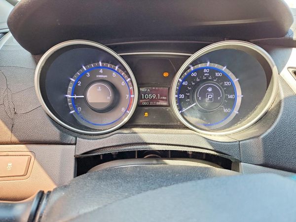 2012 HYUNDAI SONATA Middle-low level — ODOM