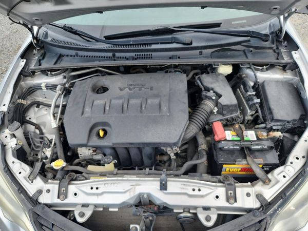 2016 TOYOTA COROLLA L/LE — Engine bay