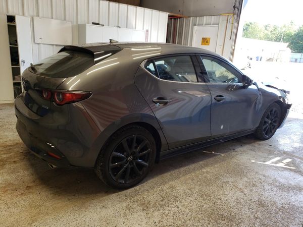 2022 MAZDA 3 Premium Package
