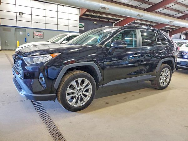2019 TOYOTA RAV4 — DSFA — Front 3/4