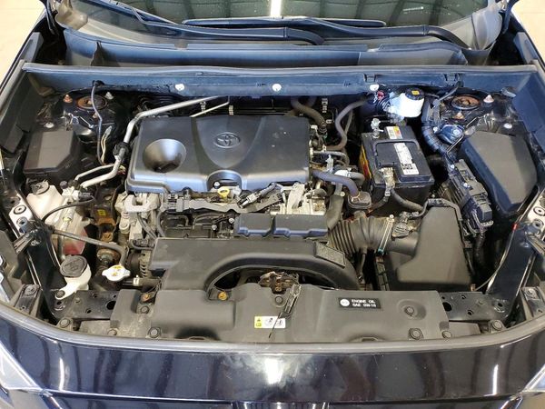 2019 TOYOTA RAV4 Limited — Engine bay