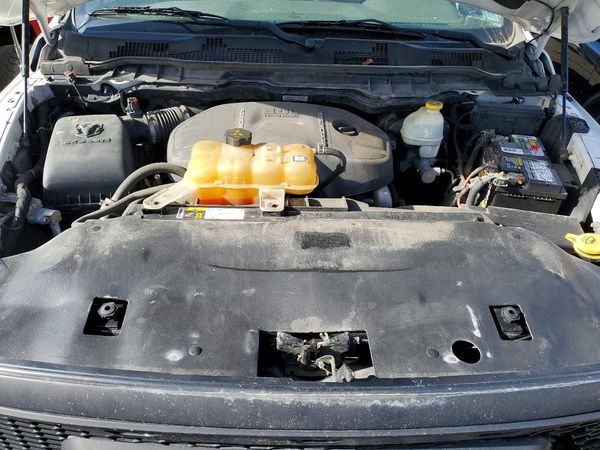 2015 RAM 1500 ST — Engine bay