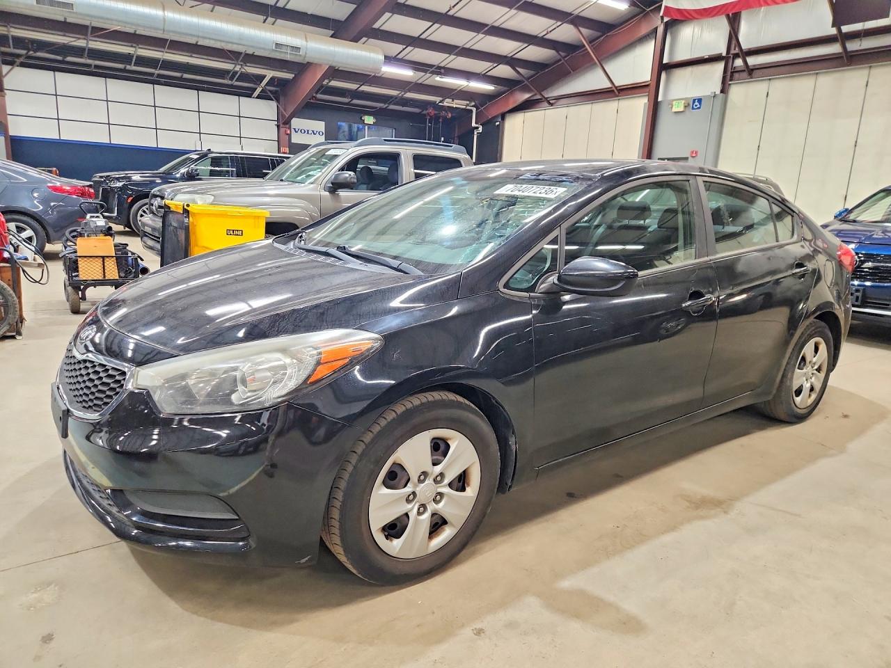 2016 KIA FORTE GL (Middle-Low Grade) — Front 3/4