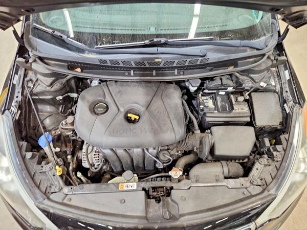 2016 KIA FORTE GL (Middle-Low Grade) — Engine bay