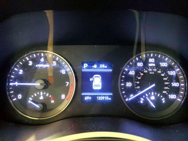 2019 HYUNDAI TUCSON SE — ODOM