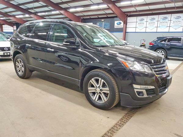 2017 CHEVROLET TRAVERSE 1LT — Passenger 3/4