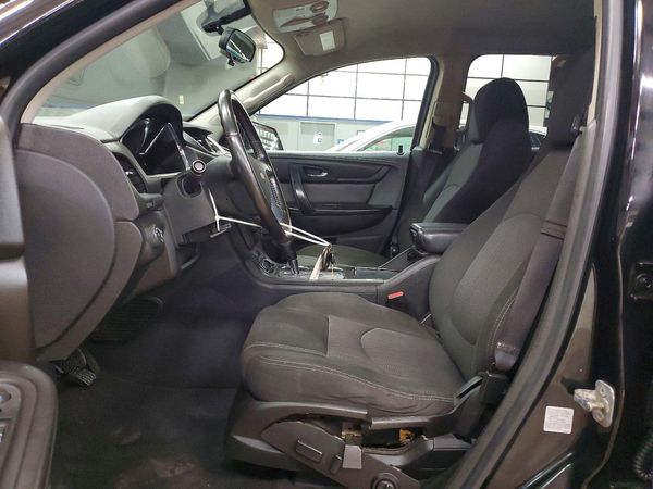 2017 CHEVROLET TRAVERSE 1LT — DENT