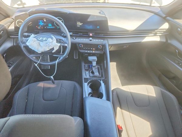 2025 HYUNDAI ELANTRA Blue, SEL Sport — CKPT