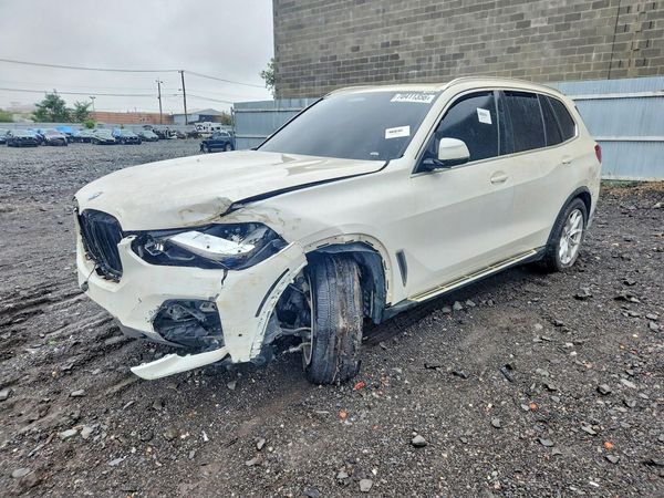 2019 BMW X5 xDrive40i — Front 3/4