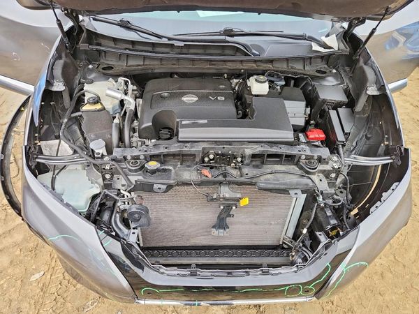2024 NISSAN MURANO SV — Engine bay