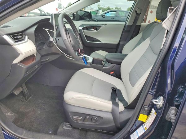 2022 TOYOTA RAV4 Limited — DENT