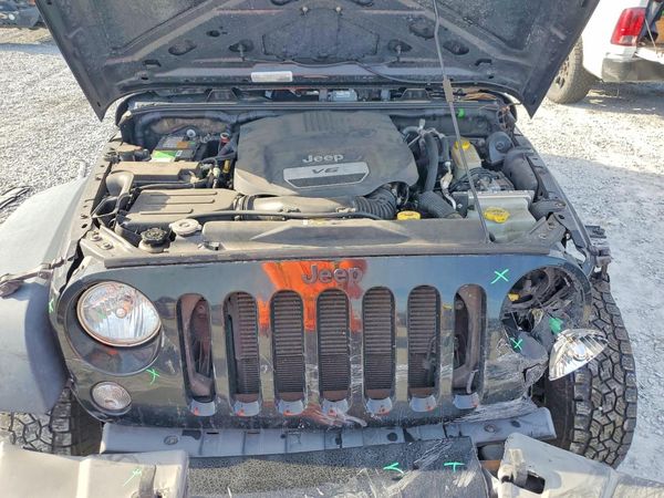 2017 JEEP WRANGLER UNLIMITED Unlimited Sport — Engine bay
