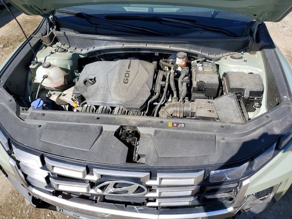 2025 HYUNDAI SANTA CRUZ SEL — Engine bay