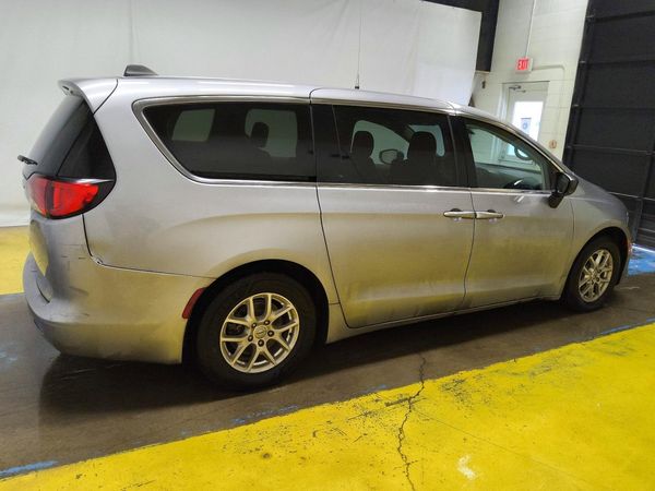 2021 CHRYSLER VOYAGER LX — PSRA