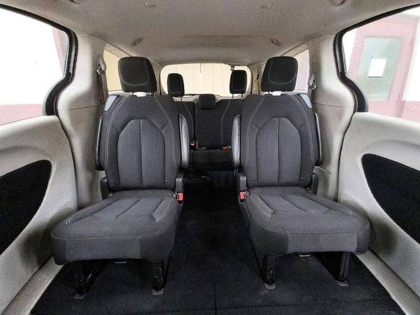 2021 CHRYSLER VOYAGER LX — SUVN