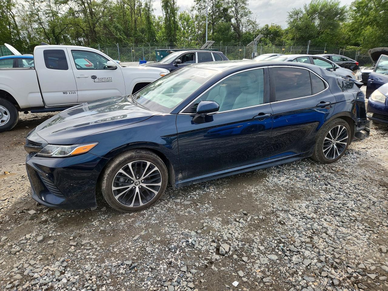 2020 TOYOTA CAMRY — Front 3/4