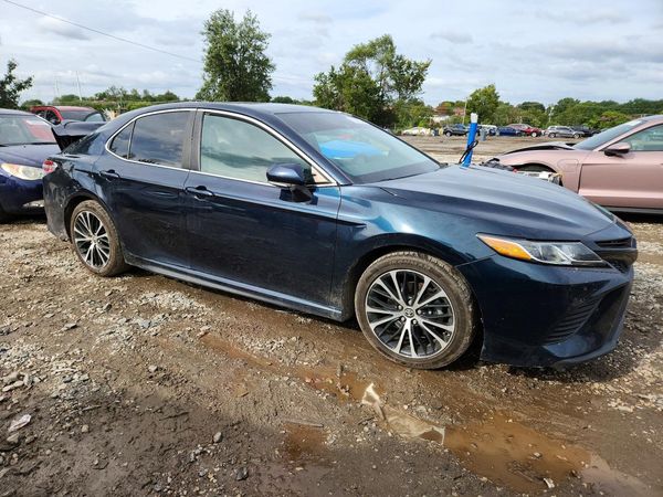 2020 TOYOTA CAMRY — Passenger 3/4