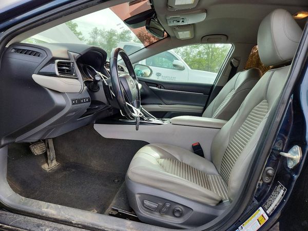2020 TOYOTA CAMRY — DENT