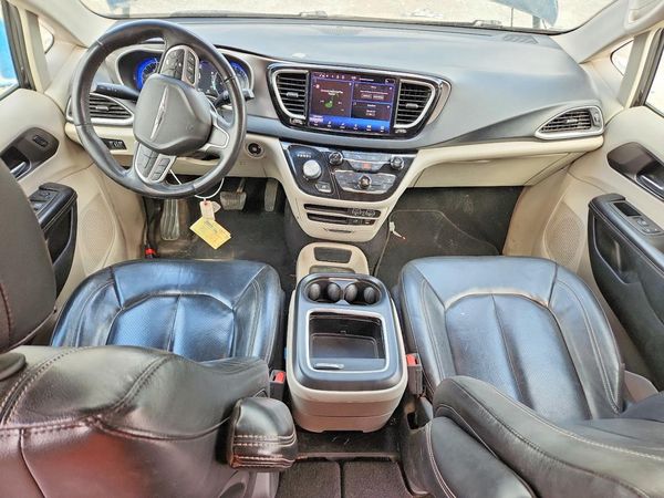 2022 CHRYSLER PACIFICA Touring L — CKPT