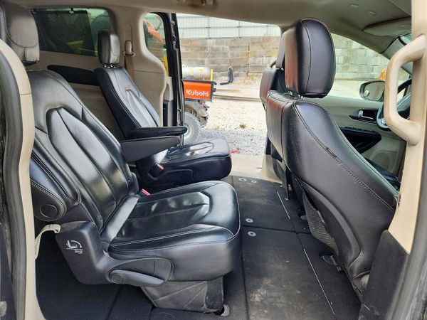 2022 CHRYSLER PACIFICA Touring L — PSRS
