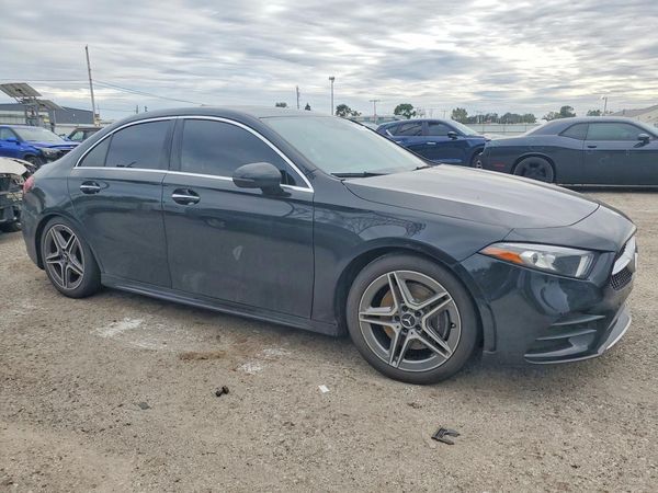 2019 MERCEDES-BENZ A-CLASS A220-4M — Passenger 3/4