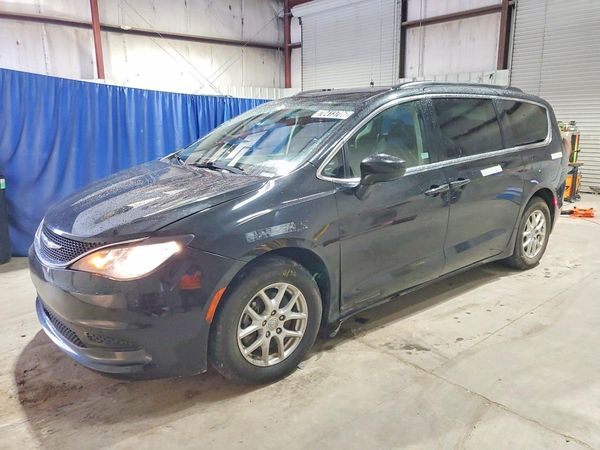 2021 CHRYSLER VOYAGER — DSFA — Front 3/4
