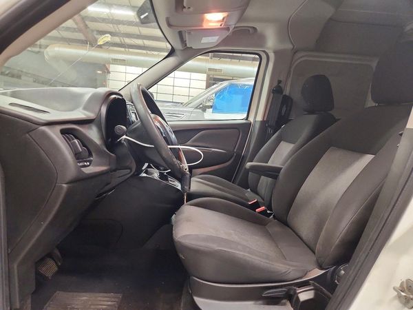 2022 RAM PROMASTER CITY Tradesman — DENT