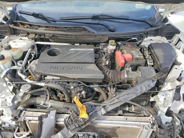 2023 NISSAN ROGUE SL — Engine bay