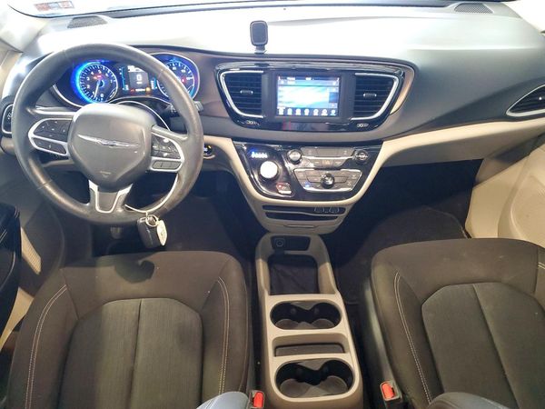 2021 CHRYSLER VOYAGER LX — CKPT