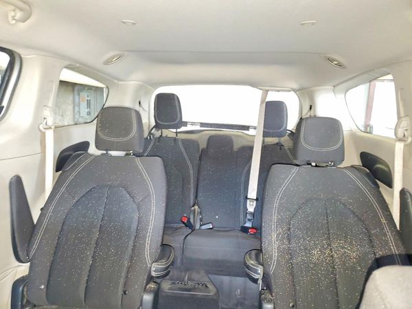 2021 CHRYSLER VOYAGER LX — SUVN