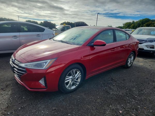 2019 HYUNDAI ELANTRA — Front 3/4