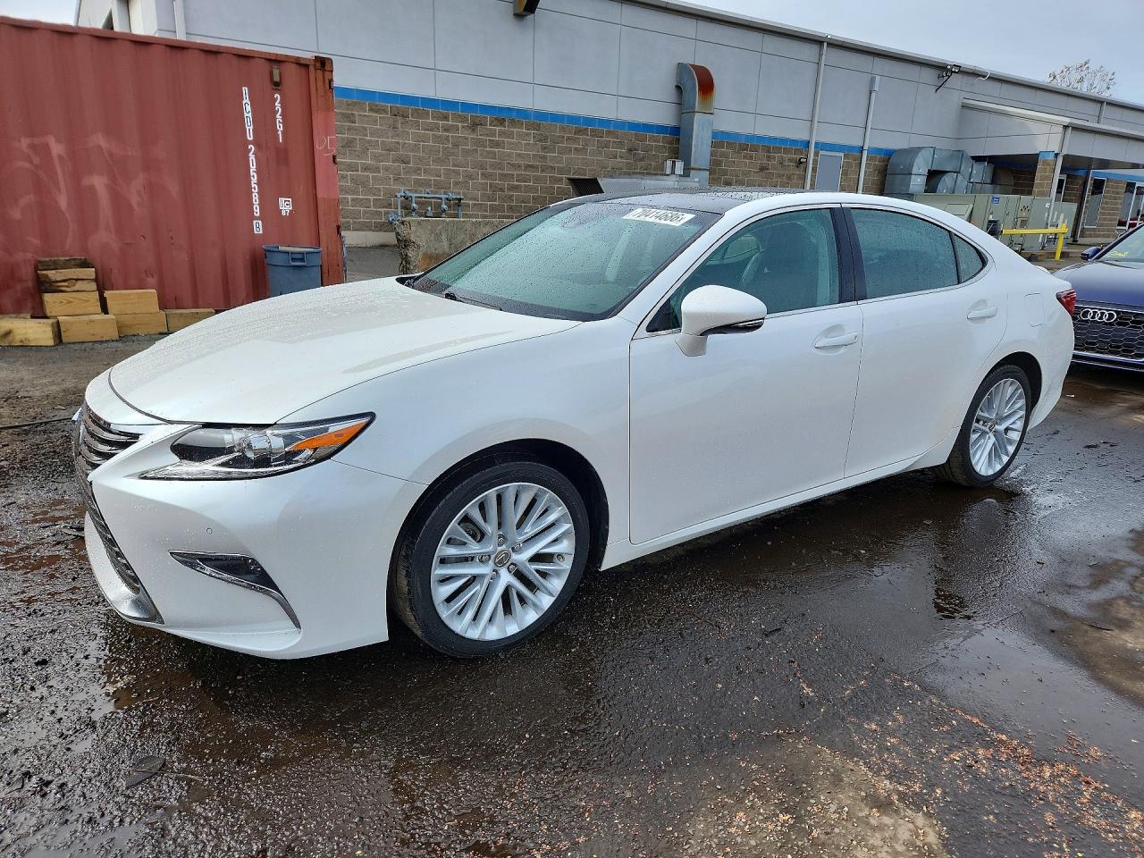 2018 LEXUS ES350 350 — Front 3/4