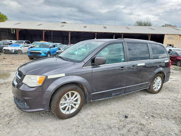 2019 DODGE GRAND CARAVAN SXT — Front 3/4