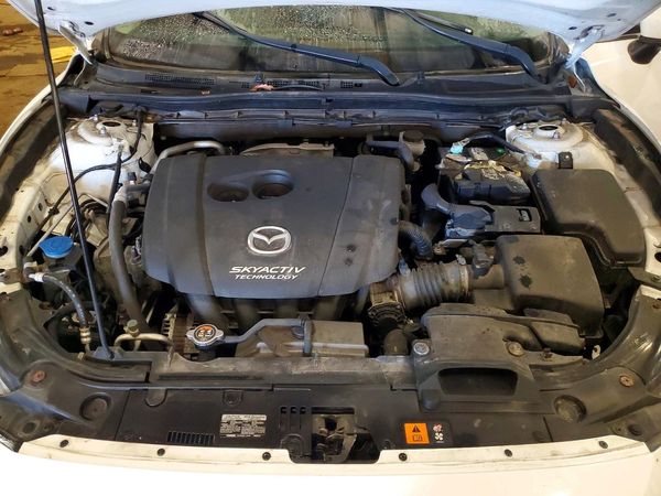 2016 MAZDA 3 SE — Engine bay