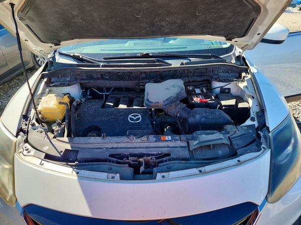 2014 MAZDA CX-9 Touring/GS — Engine bay
