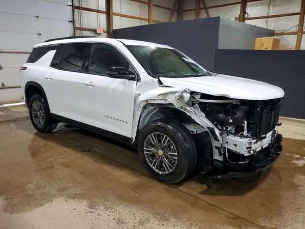 2026 CHEVROLET TRAVERSE LT — Passenger 3/4