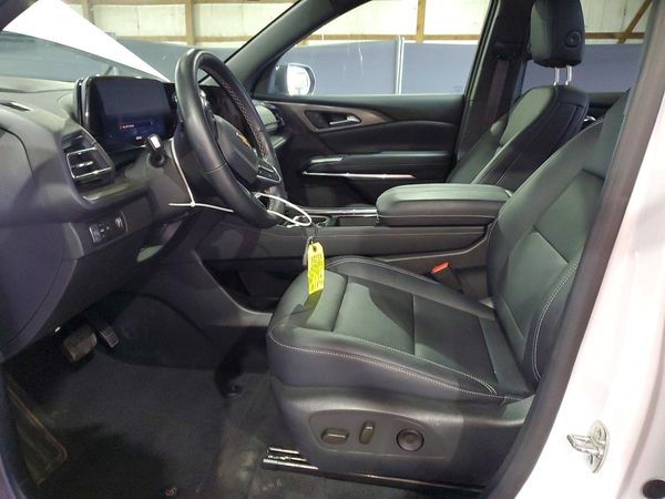 2026 CHEVROLET TRAVERSE LT — DENT
