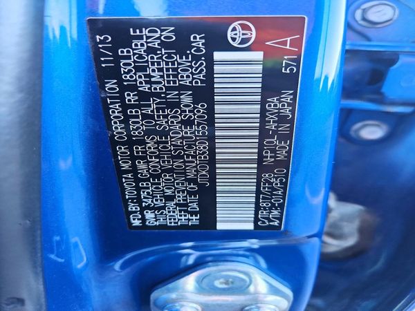 2013 TOYOTA PRIUS — VINS