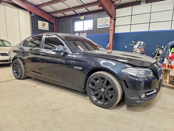2015 BMW 535 xDrive — Passenger 3/4