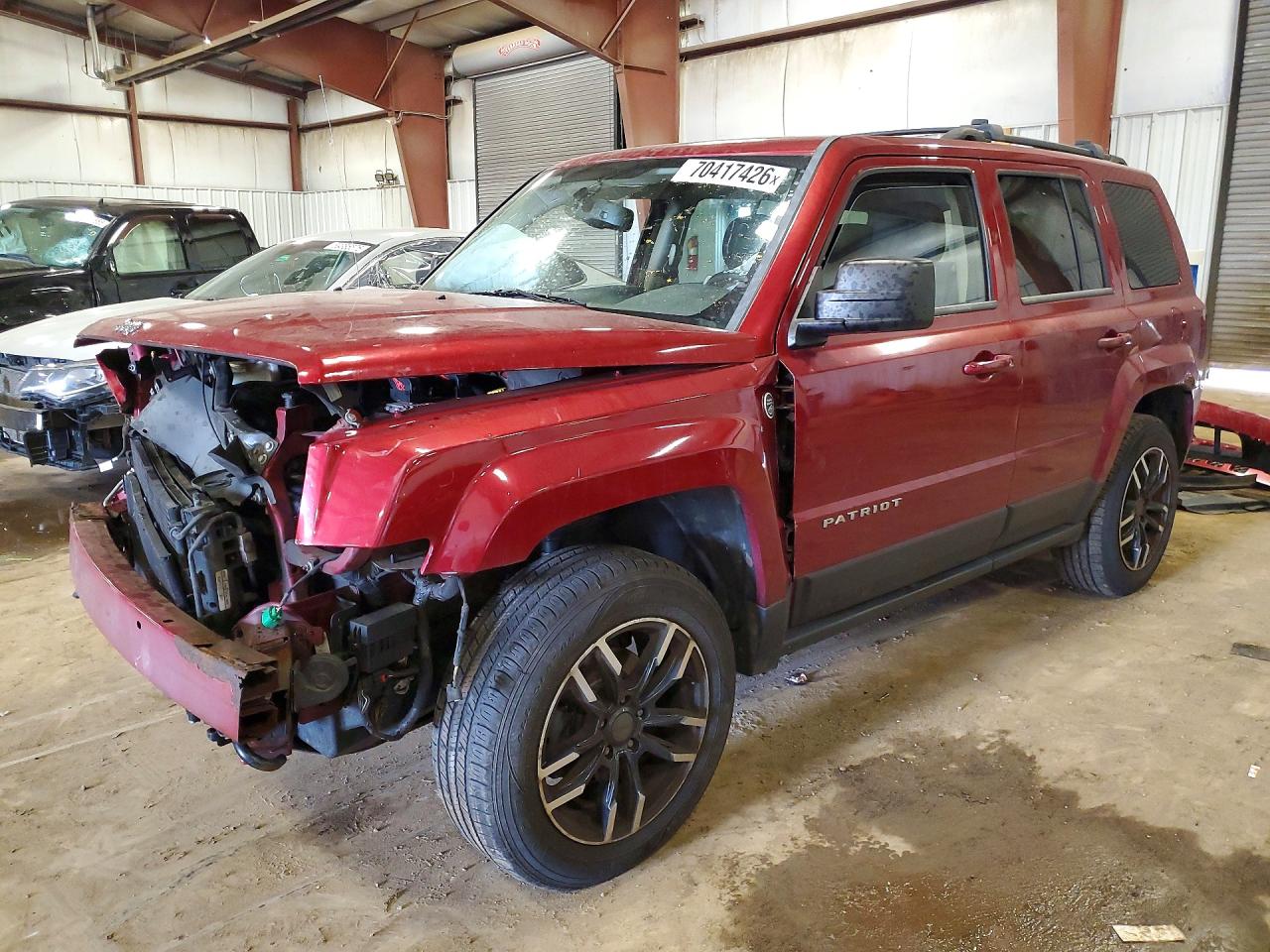 2014 JEEP PATRIOT Latitude — Front 3/4