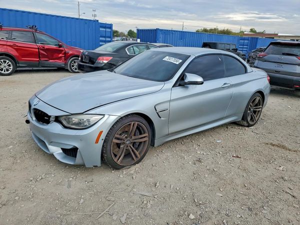 2015 BMW M4 — Front 3/4