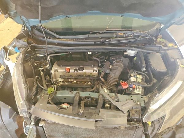 2014 HONDA CRV LX — Engine bay
