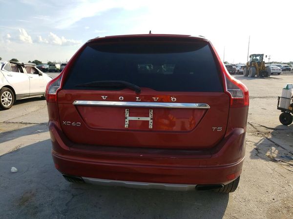2015 VOLVO XC60 Premier (non R design) — DIRR