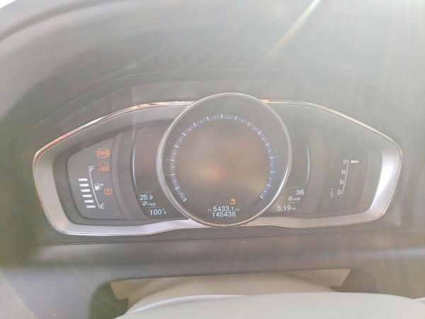 2015 VOLVO XC60 Premier (non R design) — ODOM