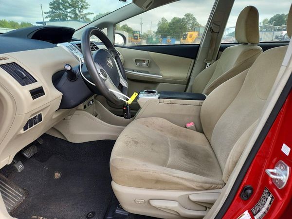 2012 TOYOTA PRIUS — DENT
