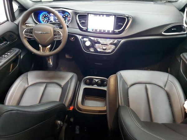 2026 CHRYSLER PACIFICA Select — CKPT