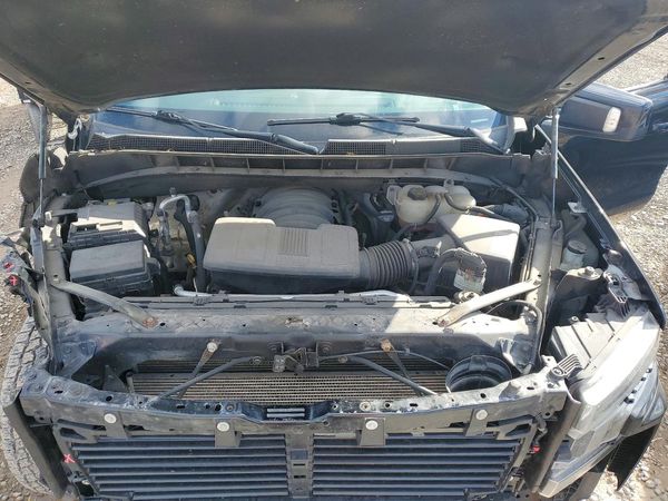 2021 CHEVROLET SILVERADO RST — Engine bay