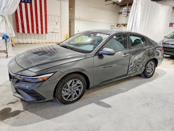 2025 HYUNDAI ELANTRA — DSFA — Front 3/4