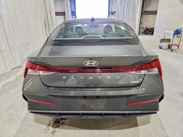 2025 HYUNDAI ELANTRA Blue, SEL Sport — DIRR