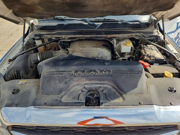2019 RAM 2500 Tradesman — Engine bay